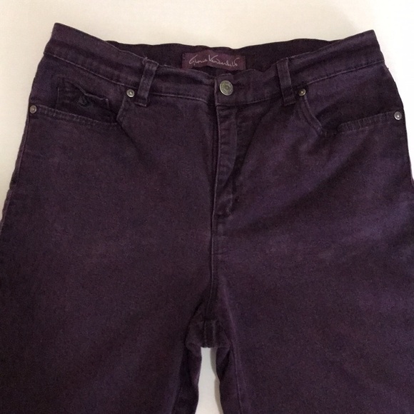 GLORIA VANDERBILT High Rise Straight Leg Mom Jeans—Size—Missy 10Short - Picture 4 of 11